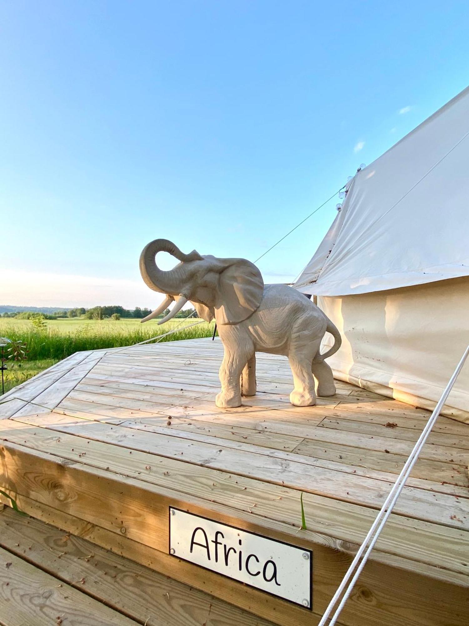 ホテル Soerby Glamping Klockrike エクステリア 写真