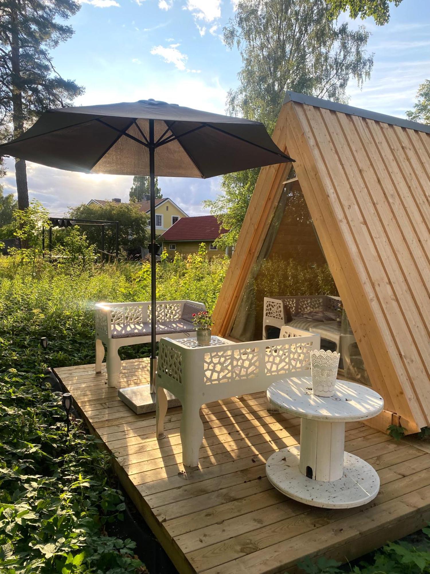 ホテル Soerby Glamping Klockrike エクステリア 写真