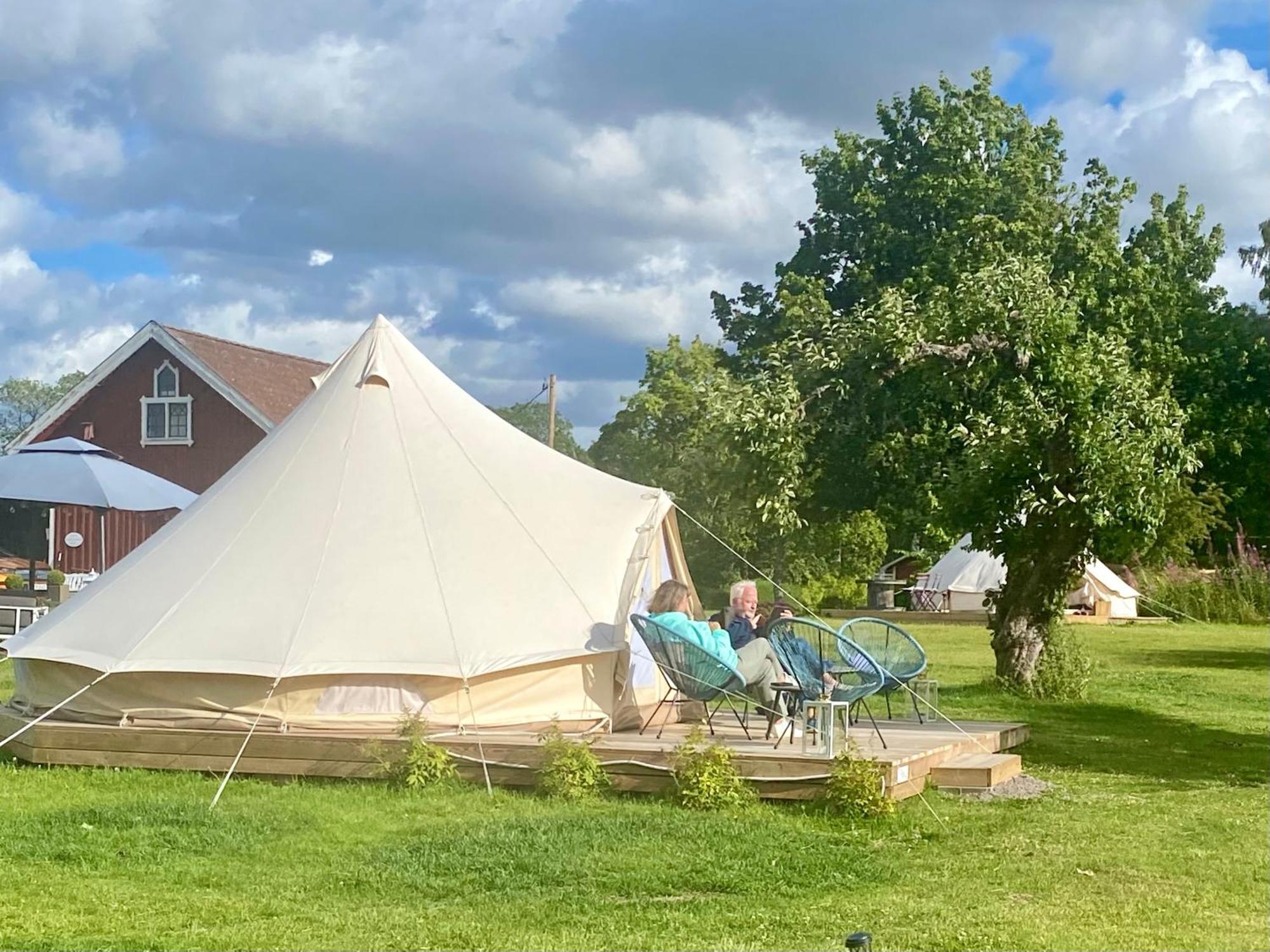 ホテル Soerby Glamping Klockrike エクステリア 写真